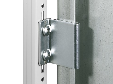 Фиксаторы монтажных панелей