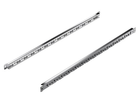 Ввод и фиксация кабеля